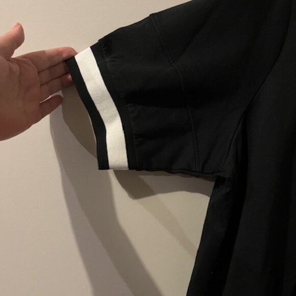 Tommy Hilfiger Women's Short Sleeve Top in XXL - Picture 5 of 12